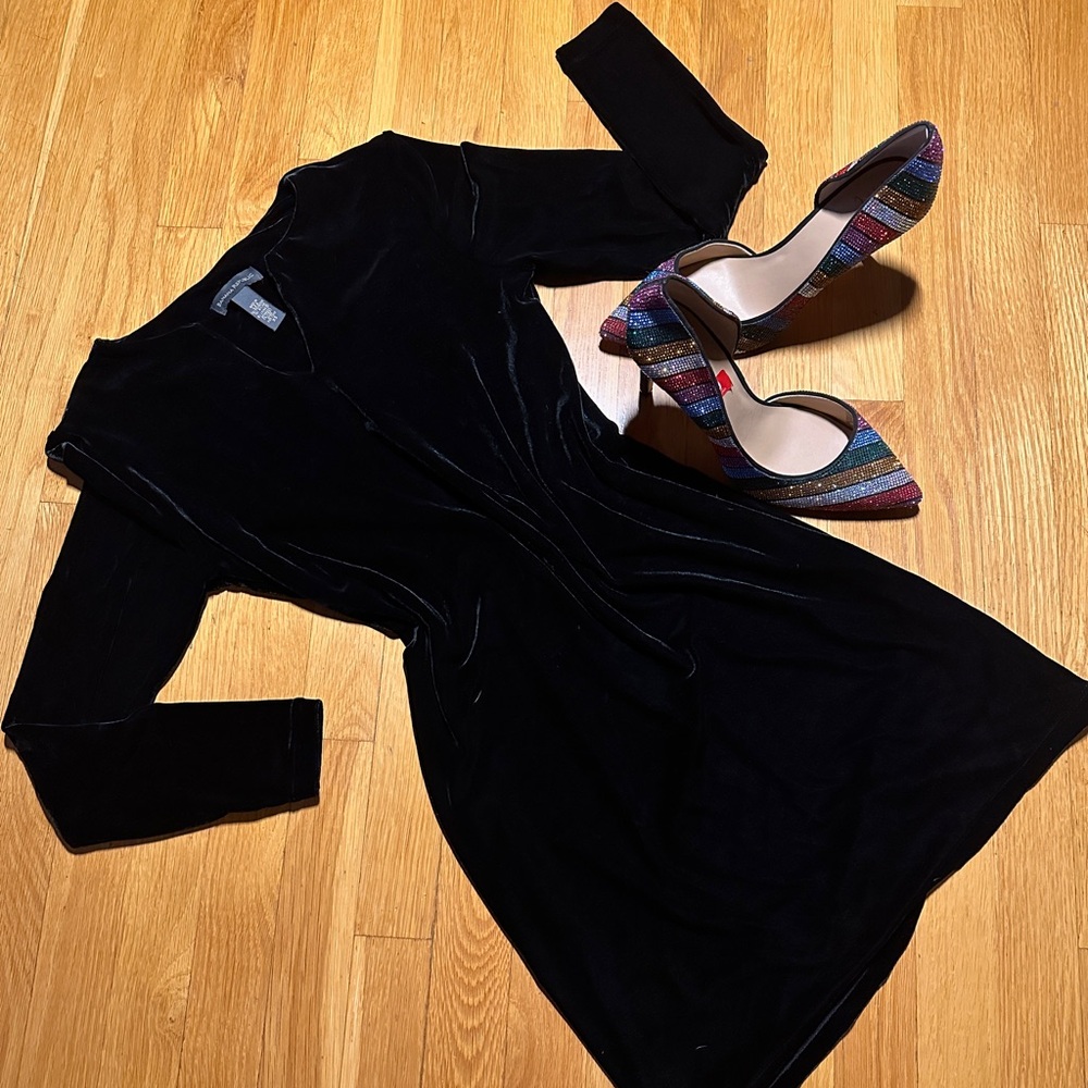 Banana Republic - black velvet long sleeve dress - size XS